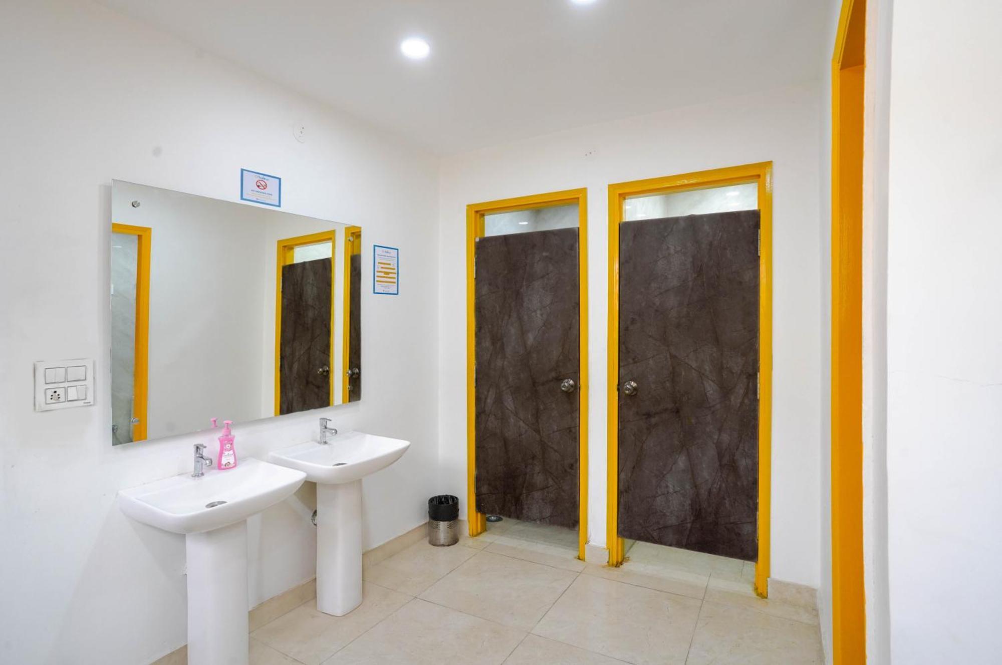 Hide-In Hostel Delhi Нью-Делі Екстер'єр фото