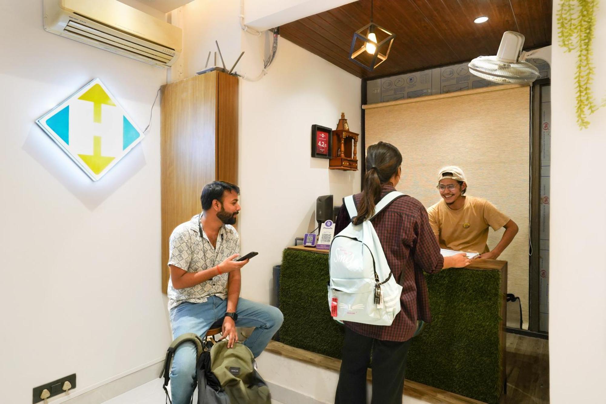 Hide-In Hostel Delhi Нью-Делі Екстер'єр фото