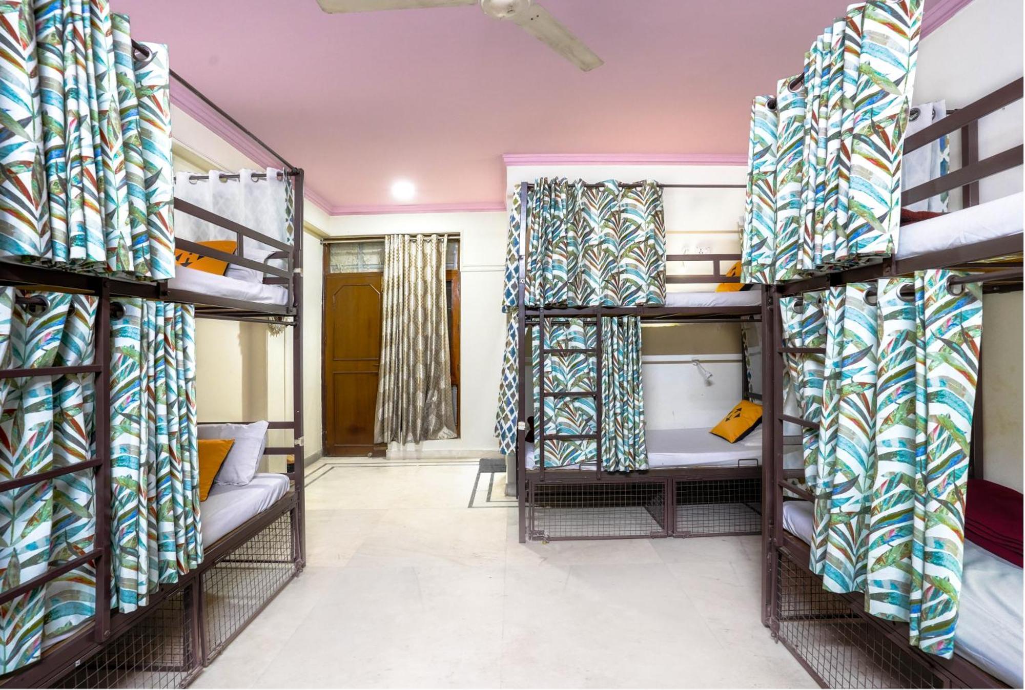Hide-In Hostel Delhi Нью-Делі Екстер'єр фото